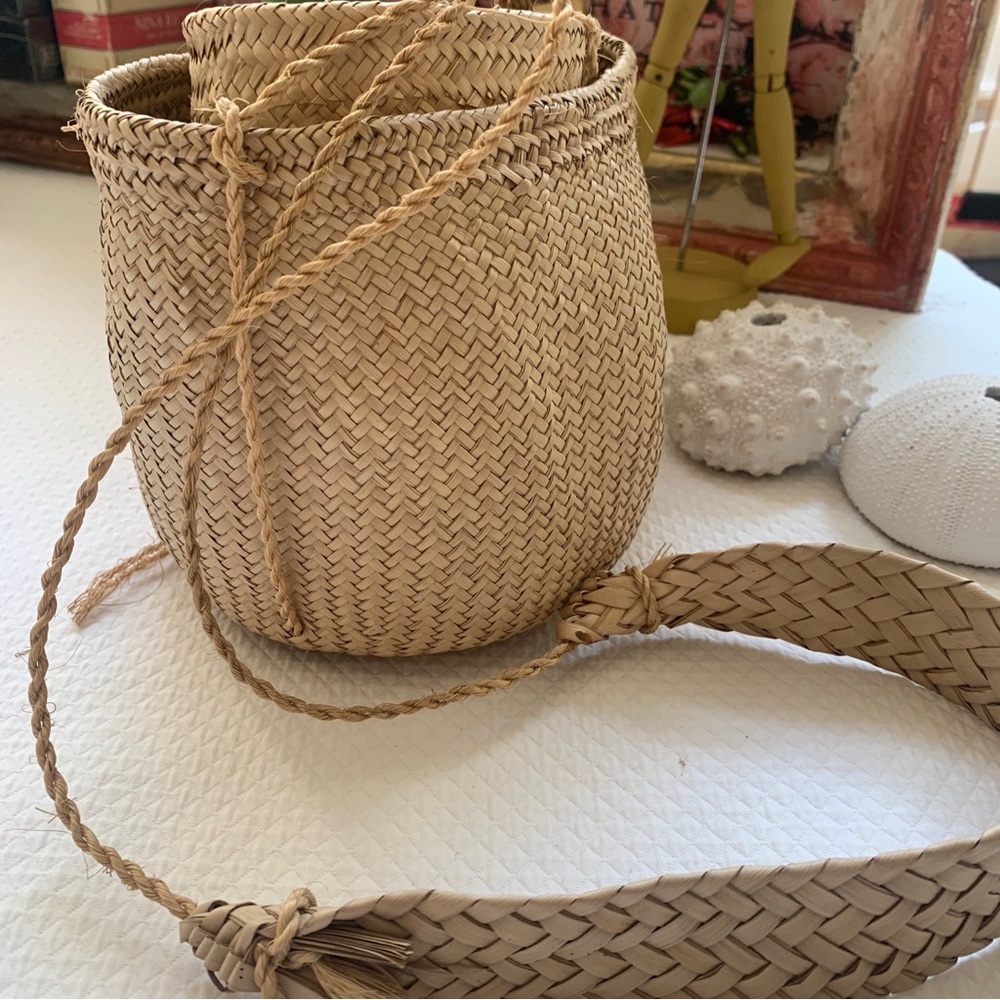 Sweet Cross body Small Handwoven Bag/ Purse Plus Two Smaller A Set Storage Cute - Picture 10 of 11